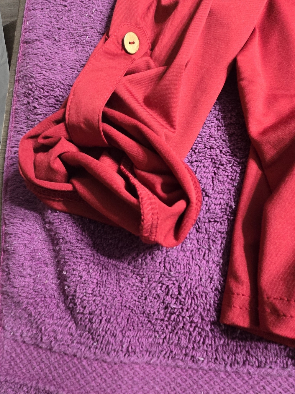 chic Women's Red Button-Front Collared Top - Picture 3 of 4